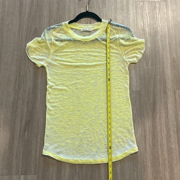 We The Free Women’s T-Shirt Small Yellow Acid Wash Lightweight Cotton Sheer - Picture 10 of 11